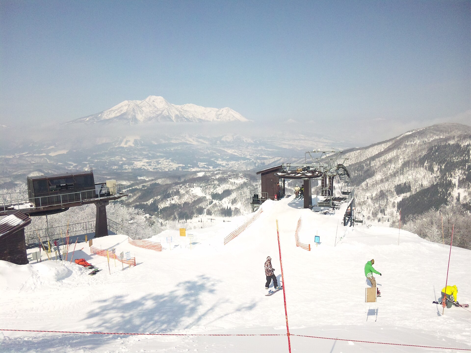 Tangram Ski Circus
